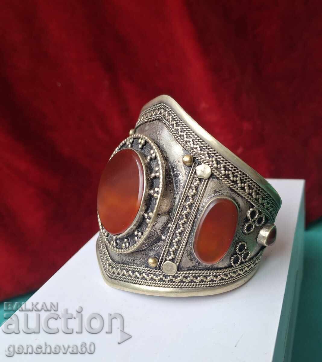 Αντίκα βραχιόλι μανσέτα με καρνεόλιο