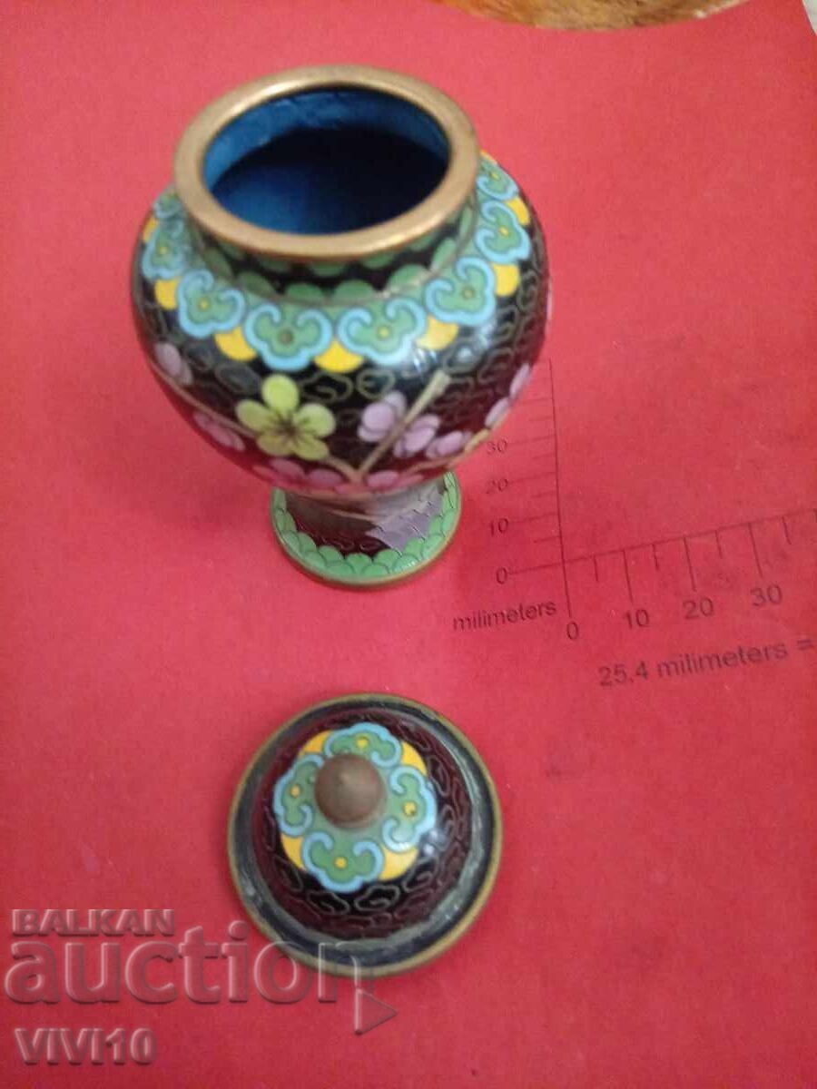 Cutie veche, email, cloisonné 10cm cu preț 60.00 BGN | € 30.68