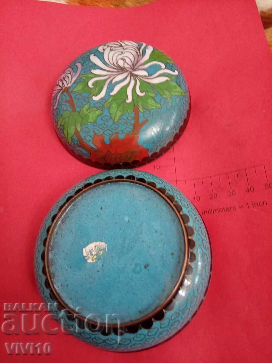 Auction  Antique jewelry box, enamel, cloisonné