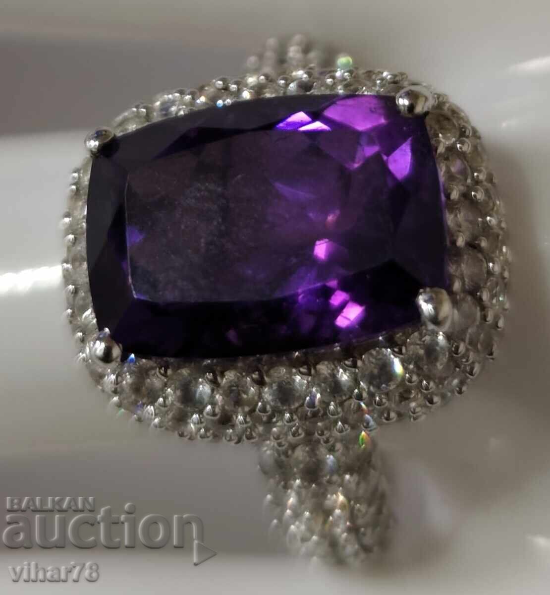 Аукцион Дамски сребърен пръстен с аметист