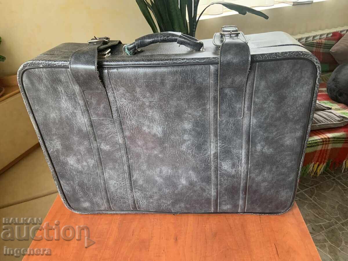 ΚΟΥΦΑΡ ΔΑΣΤΑ ΣΕ ΚΑΛΗ ΚΑΤΑΣΤΑΣΗ ΚΑΙ ΛΕΙΤΟΥΡΓΙΚΟ - 70 Χ 50 Χ 20 CM