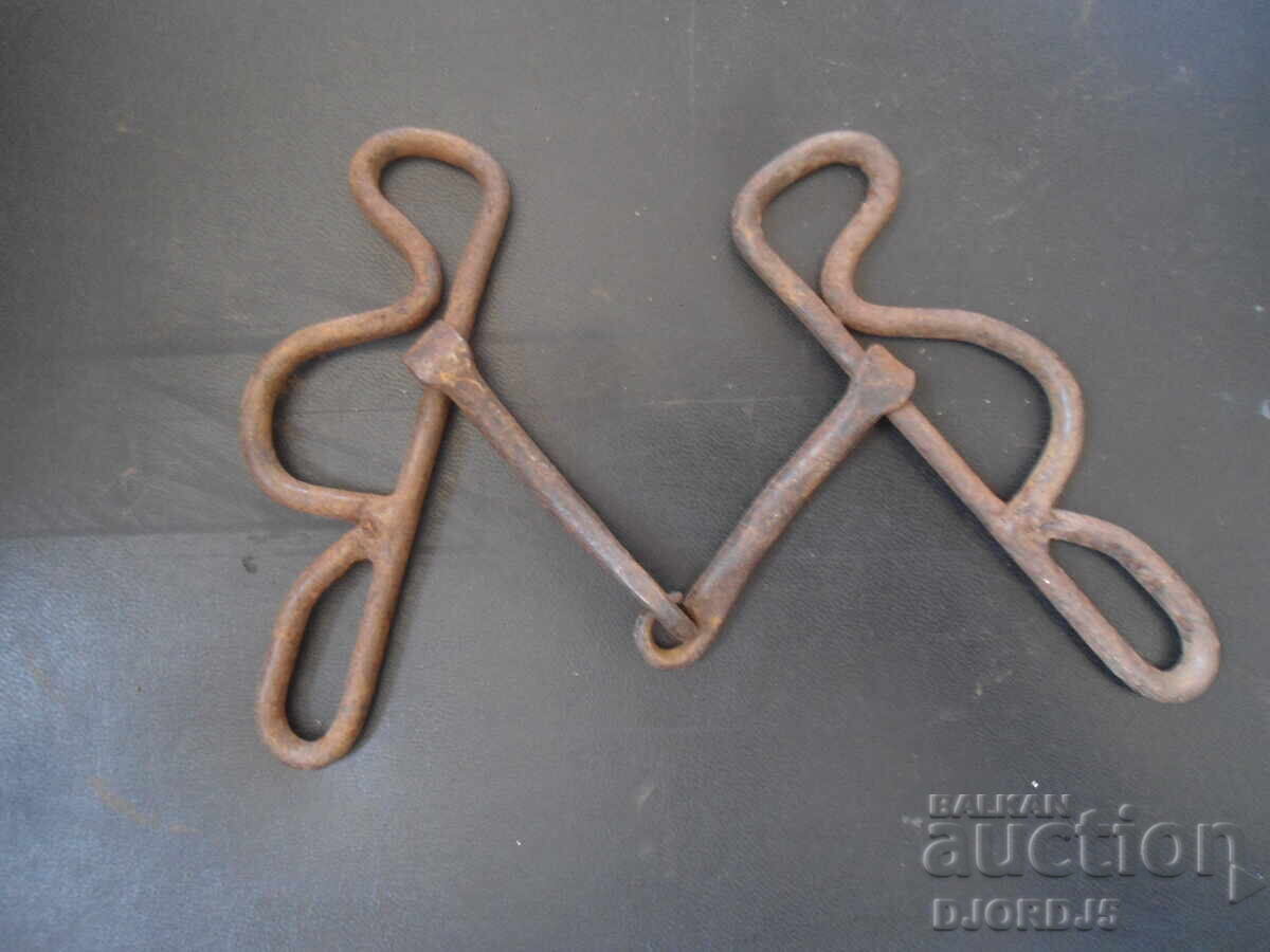 An old forged bridle with price 4.00 BGN | € 2.05