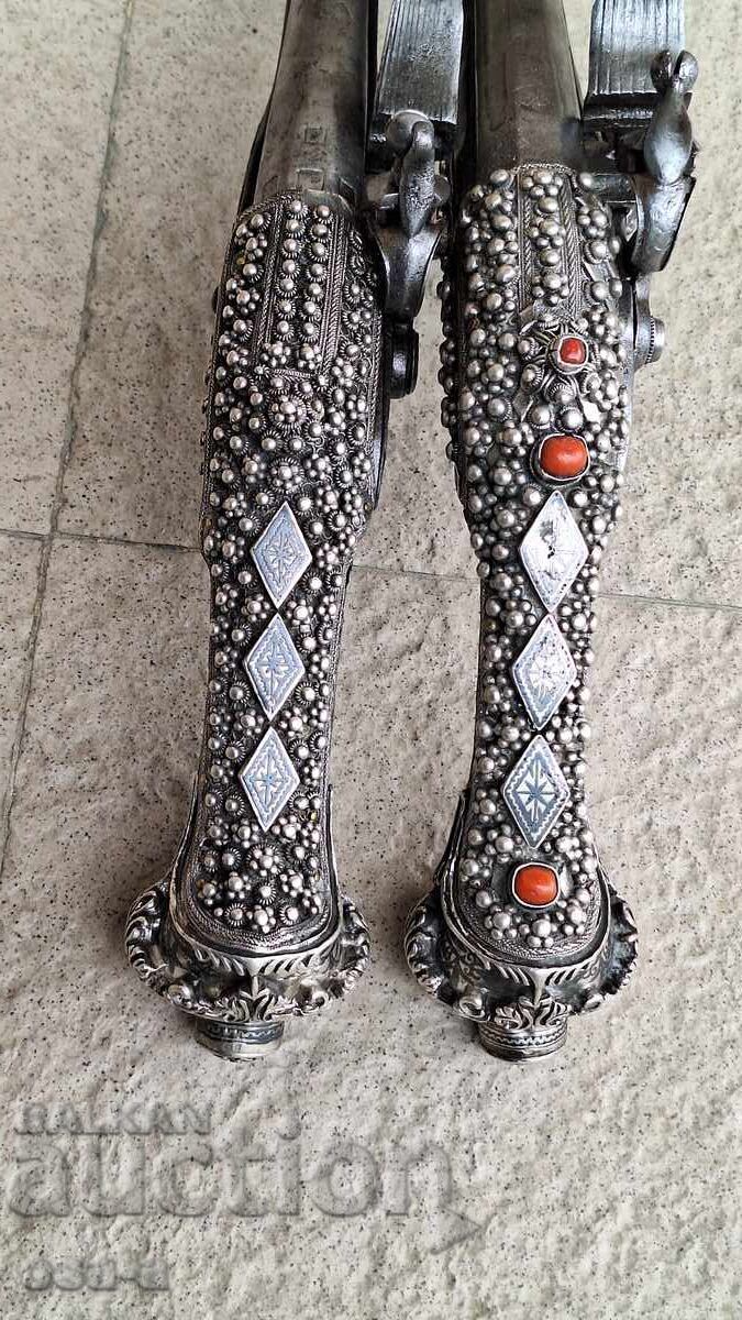 A pair of shotgun revolver pistols - 6