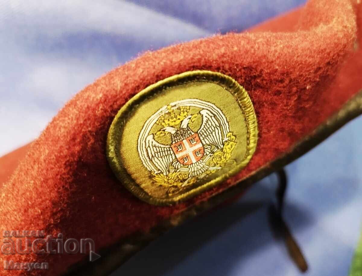 Παράδοση Σπάνιο μπερέ Σερβίας - Ερυθρές Μπερέδες