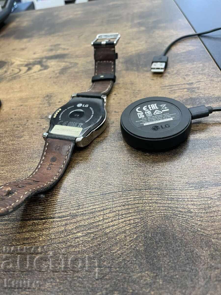 Licitație Ceas inteligent LG Urban (W150) Licitație Ceas inteligent LG Urban (W150)