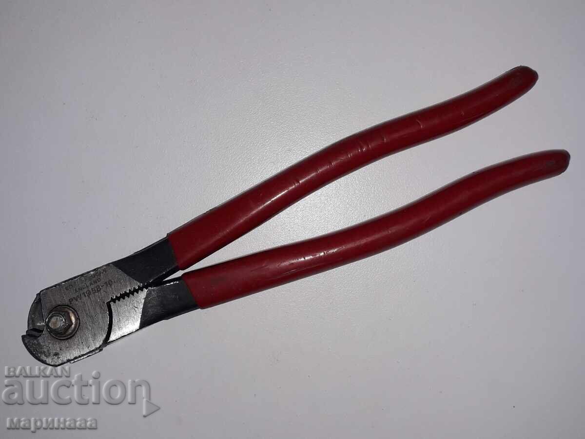 CLEȘTI PENTRU CABLURI ELECTRICE ''ELLIOTT LUCAS''. ANGLIA cu preț 18.00 BGN | € 9.20 CLEȘTI PENTRU CABLURI ELECTRICE ''ELLIOTT LUCAS''. ANGLIA cu preț 18.00 BGN | € 9.20