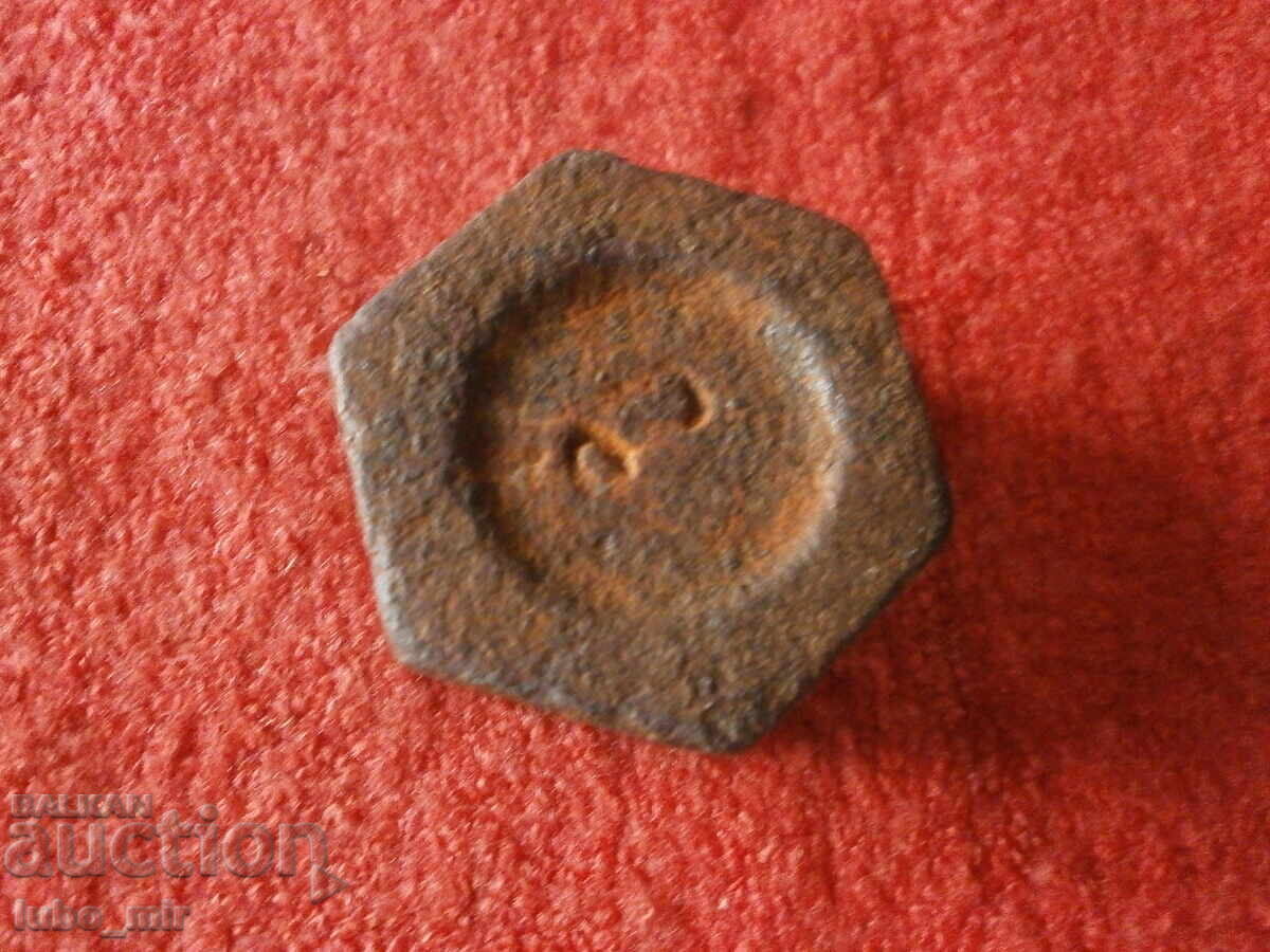 Auction  OLD WEIGHT FROM A SCALE