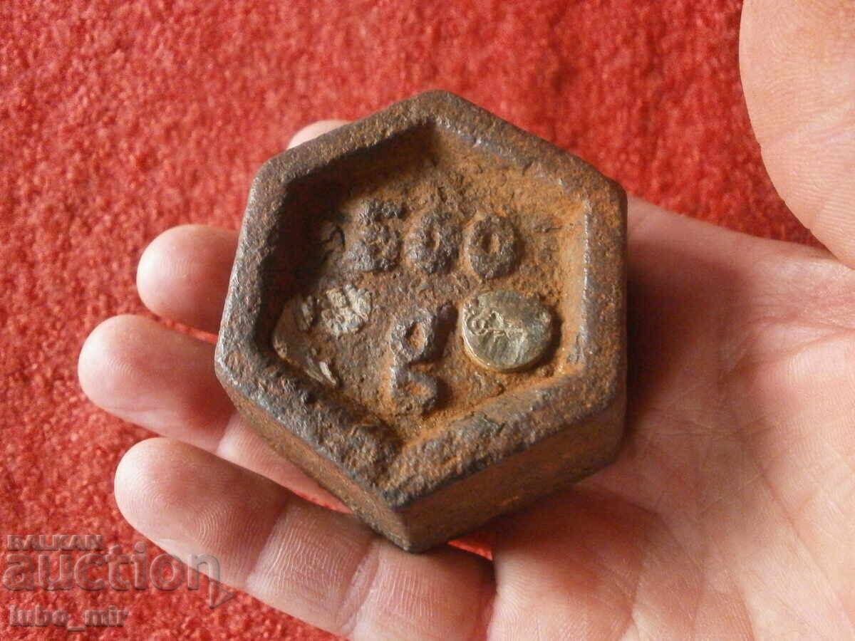 OLD WEIGHT FROM A SCALE