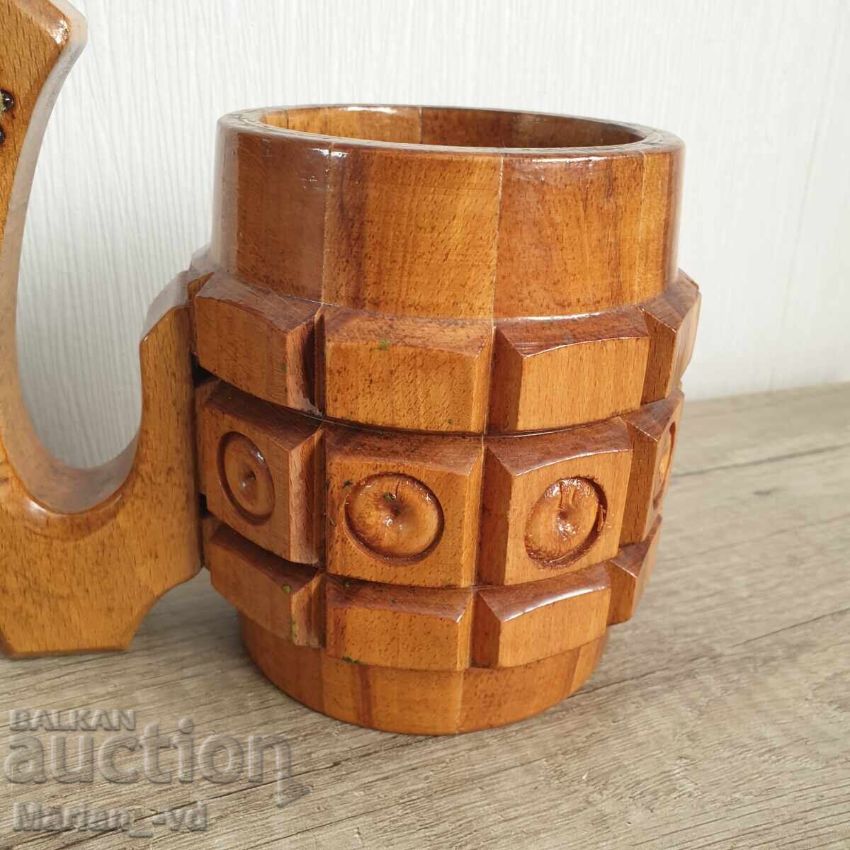 Παλιά ρωσική ξύλινη κούπα μπύρας με τιμή 50.00 BGN | € 25.56