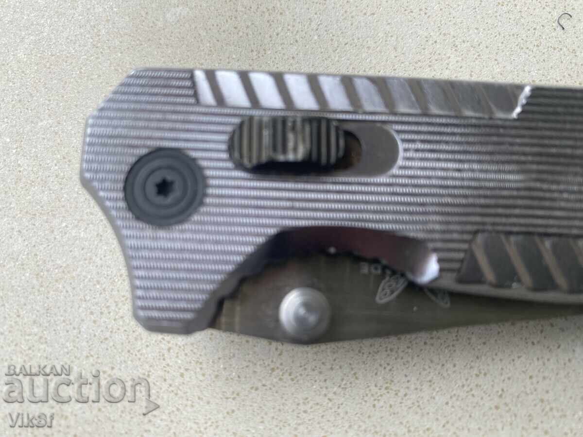 Παράδοση Πτυσσόμενο μαχαίρι BENCHMADE / 90x200 mm /