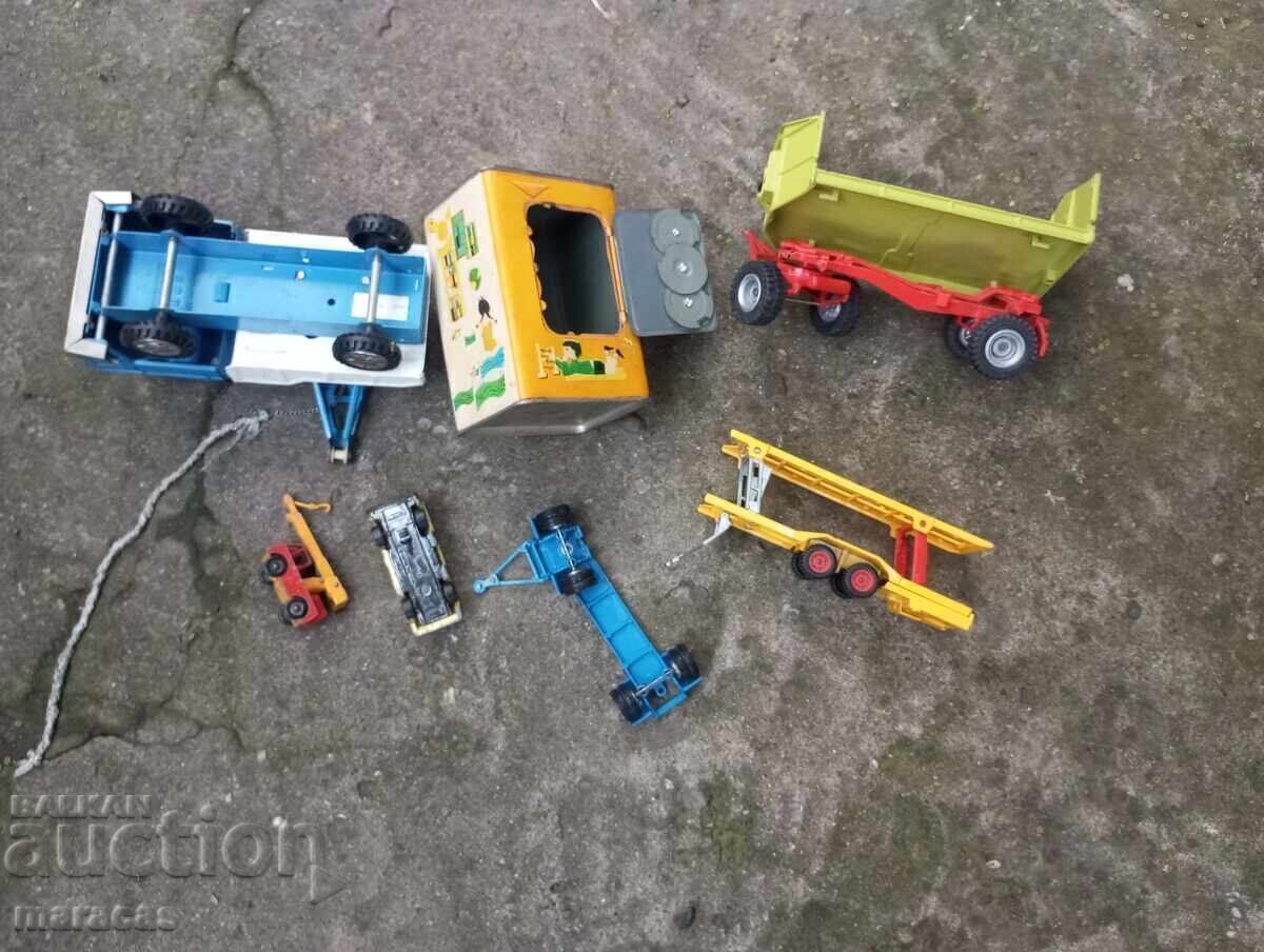 Jucării vechi pentru copii cu preț € 15.00 | 29.34 BGN
