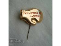 Emblemă box - "Te iubesc pe stânga"