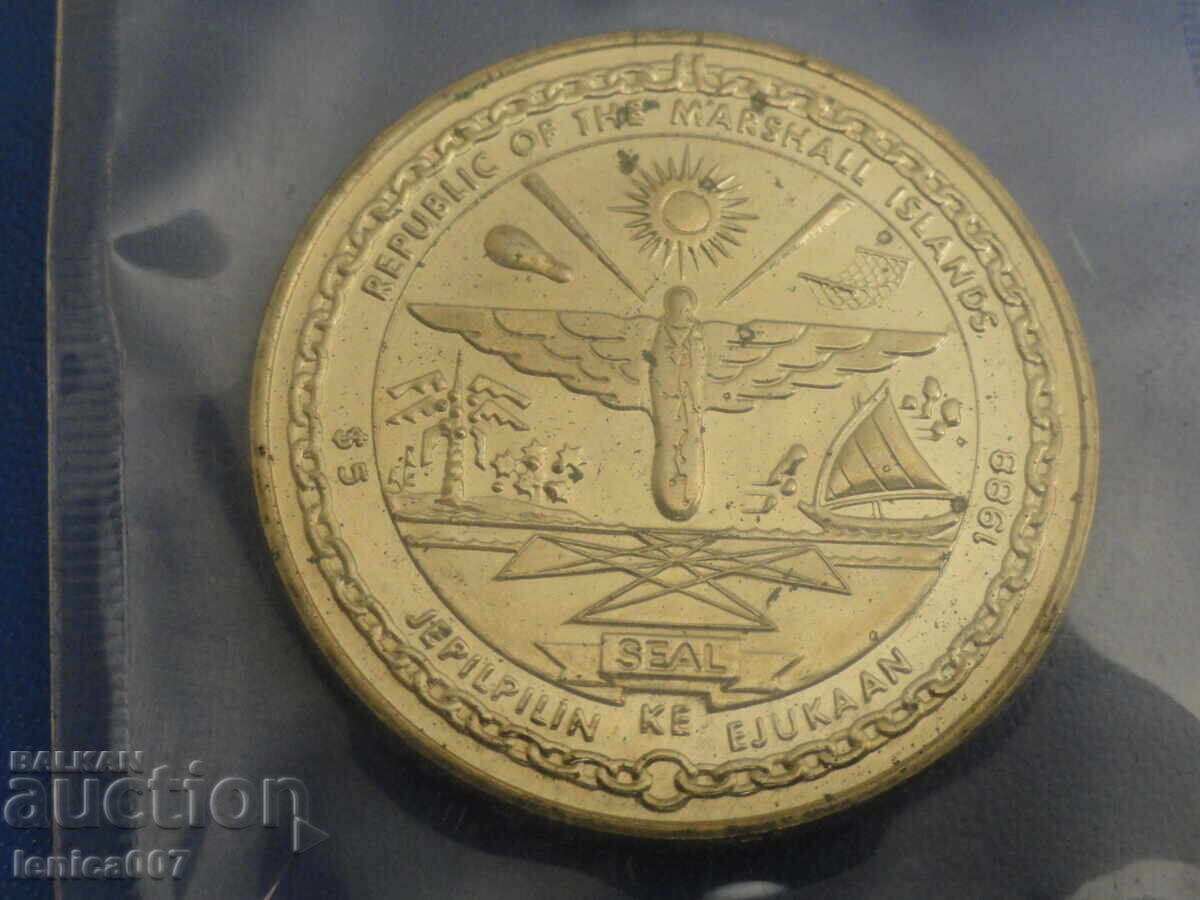 Παράδοση Μαρshalλοί Νήσοι 1988 - 5 δολάρια "Δίσκος Διαστημικού Λεωφορείου" Παράδοση Μαρshalλοί Νήσοι 1988 - 5 δολάρια "Δίσκος Διαστημικού Λεωφορείου"