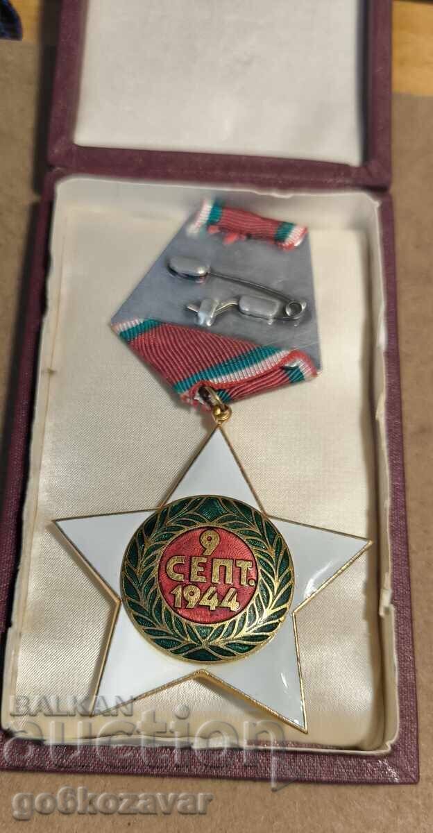 Livrarea Ordinul 9 Septembrie 1944 I grad Exemplar de Top !