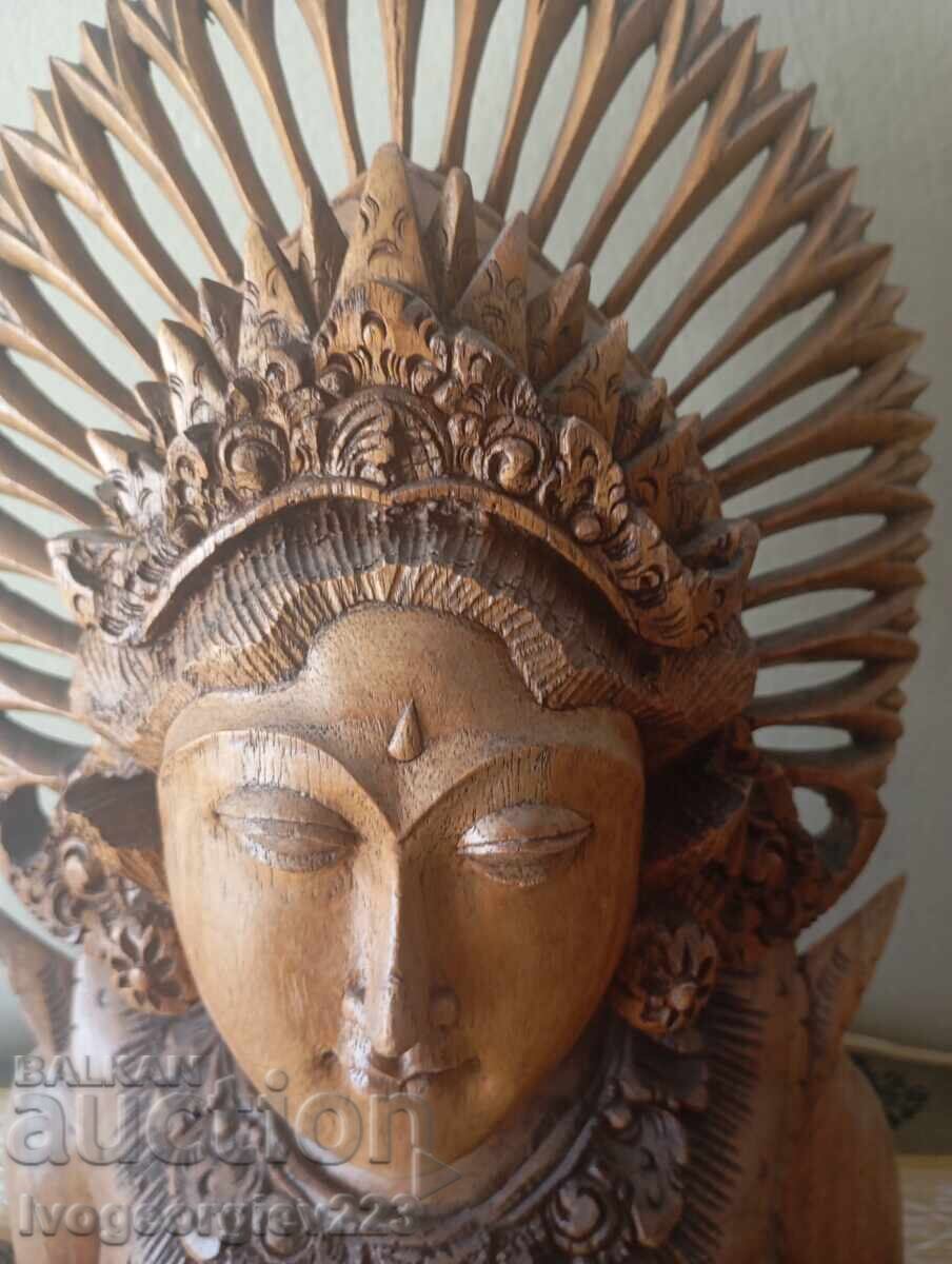 Ξύλινη μάσκα με τιμή 200.00 BGN | € 102.26