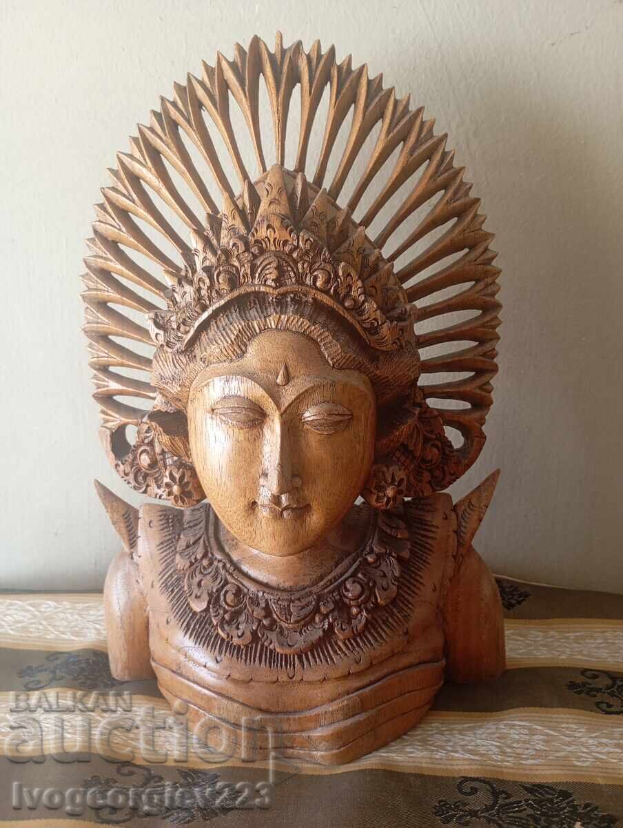 Ξύλινη μάσκα