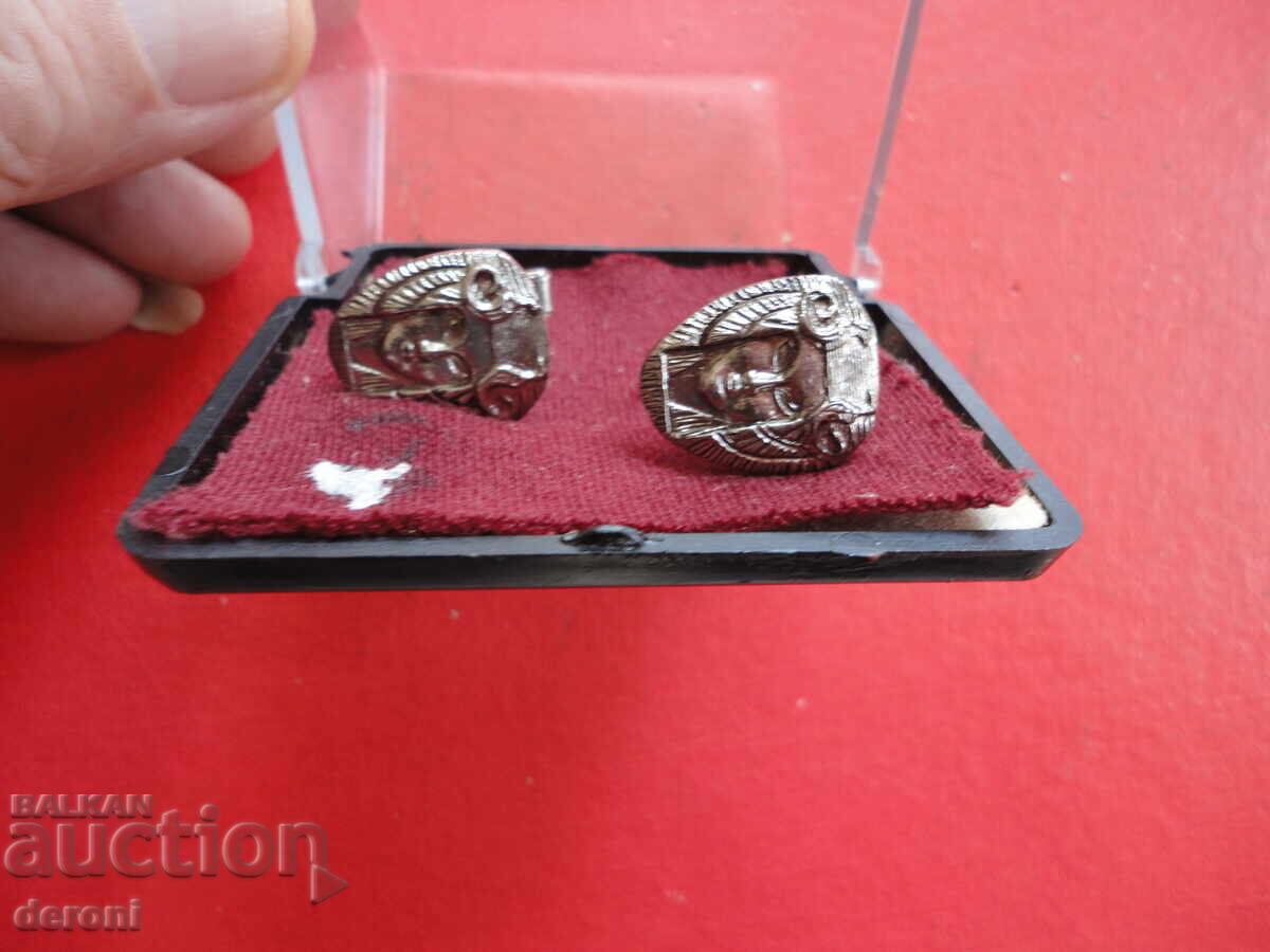 Φανταστικά κουμπιά μανικετών 1 με τιμή 10.00 BGN | € 5.11