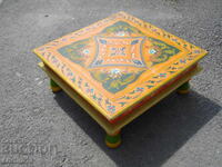 BEAUTIFUL HAND-PAINTED TABLE SMALL TABLE KARE