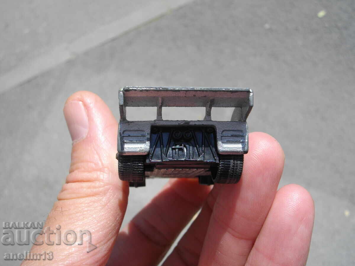 Доставка на СТАРА МЕТАЛНА КОЛИЧКА PORSCHE 917/10 SIKU W. GERMANY