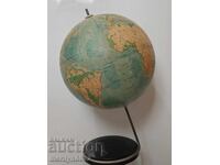 Παλιός σχολικός υδρόγειος σφαίρα