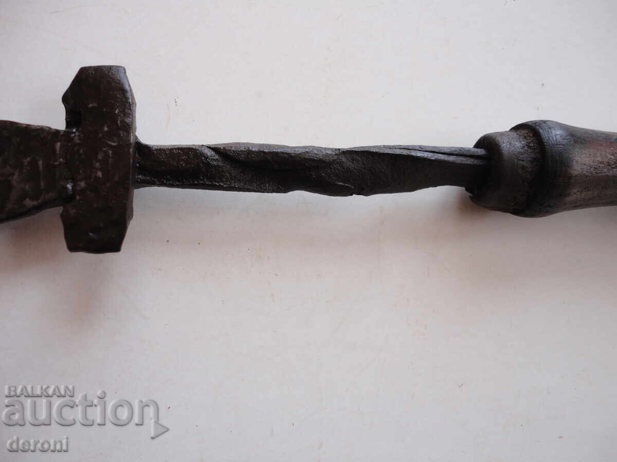 Licitație Cuțit de ciobanesc tip camă Licitație Cuțit de ciobanesc tip camă