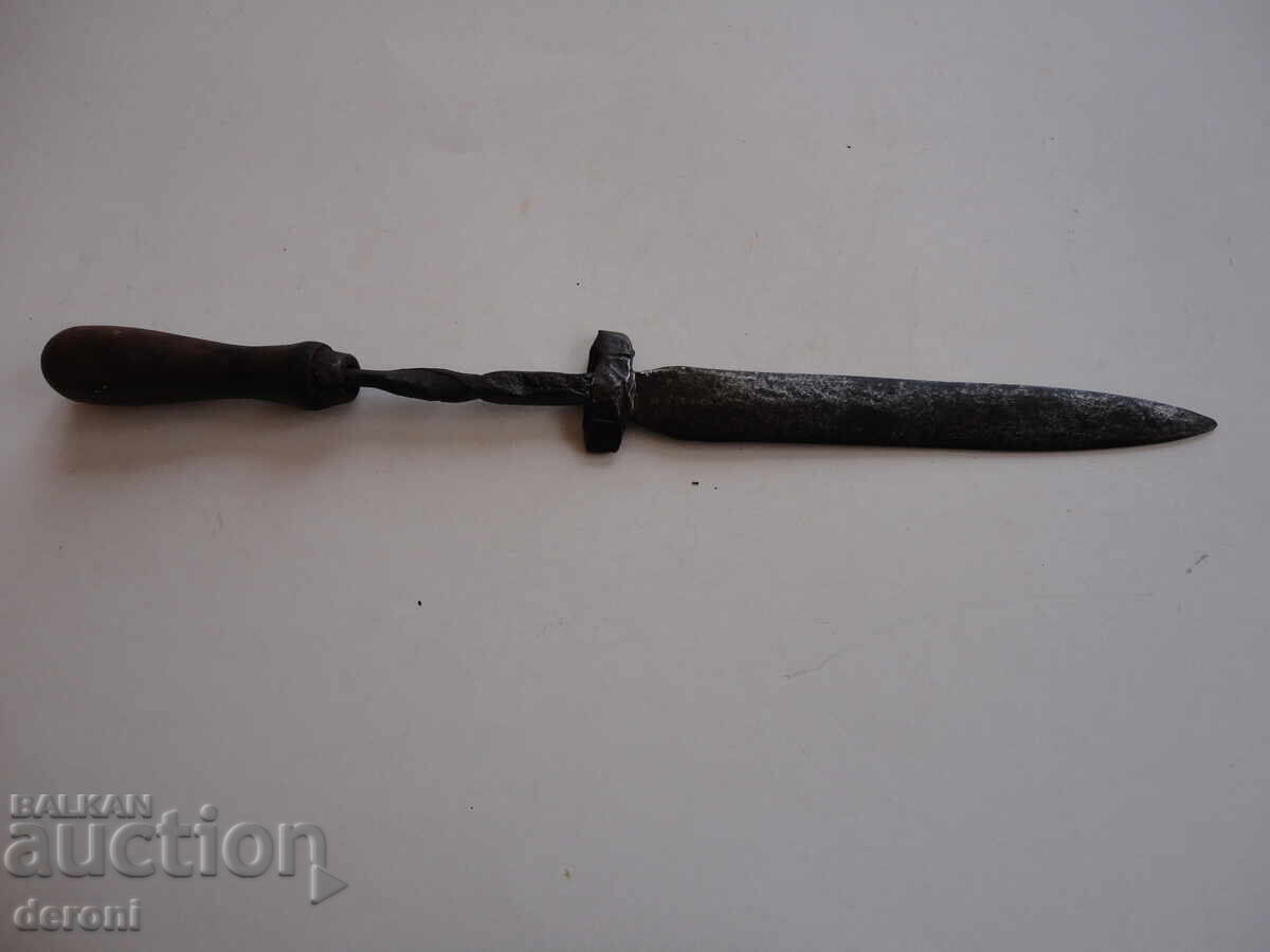 Livrarea Cuțit de ciobanesc tip camă Livrarea Cuțit de ciobanesc tip camă