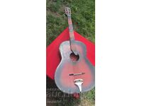 GUITAR - CREMONA - KAZANLAK - EXCELLENT