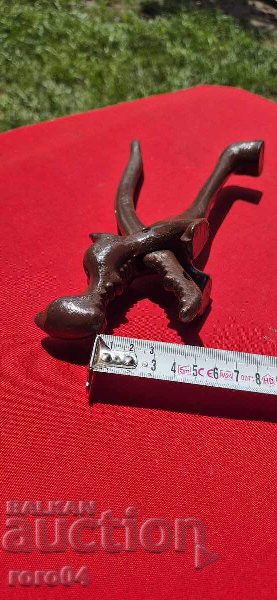 NUTCRACKER - EXCELLENT - 6