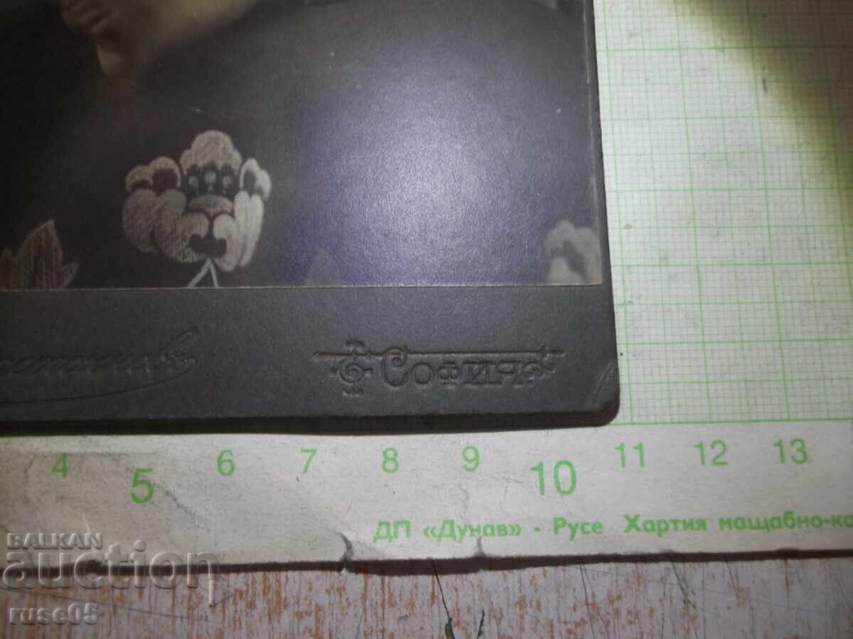 Снимка стара на картон на сина на генерал Кутинчев - 5