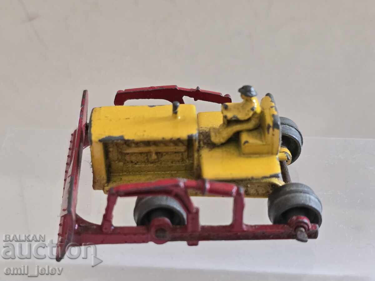 LESNEY MATCHBOX-18A Caterpillar Bulldozer 1955-1957 - 5