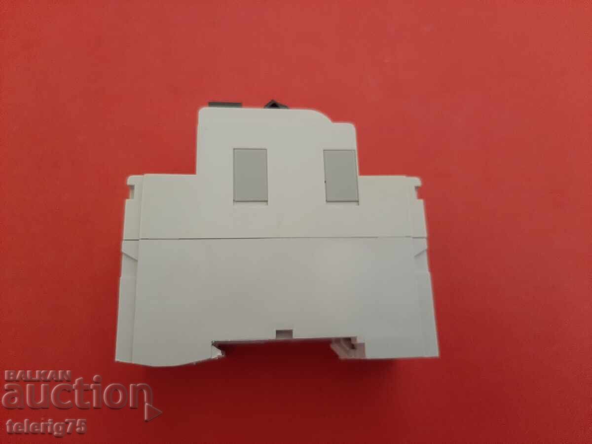 Διακόπτης Διαρροής Schneider/Merlin Gerin ID, 25A, 30mA με τιμή 40.00 BGN | € 20.45