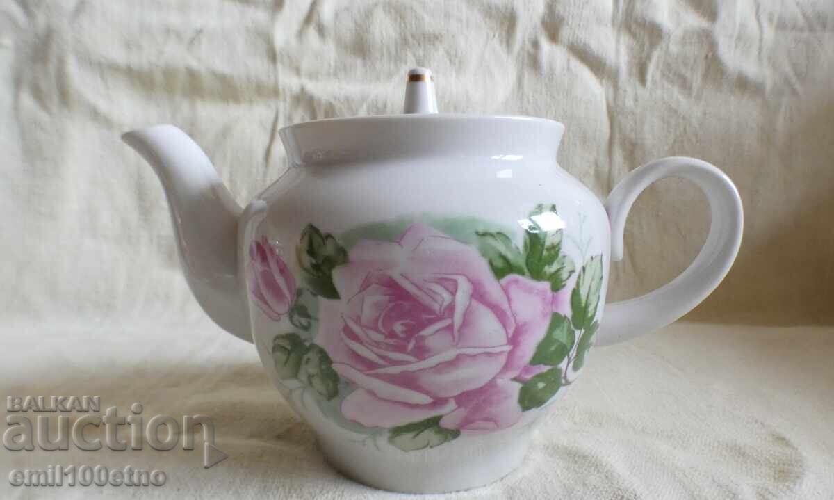 Μικρή τσαγιέρα παλιά πορσελάνη ΕΣΣΔ με τιμή 15.00 BGN | € 7.67