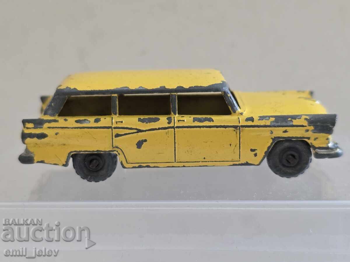 LESNEY MATCHBOX-31A Ford Station Wagon 1957-1959 с цена 19.99 лв. | € 10.22