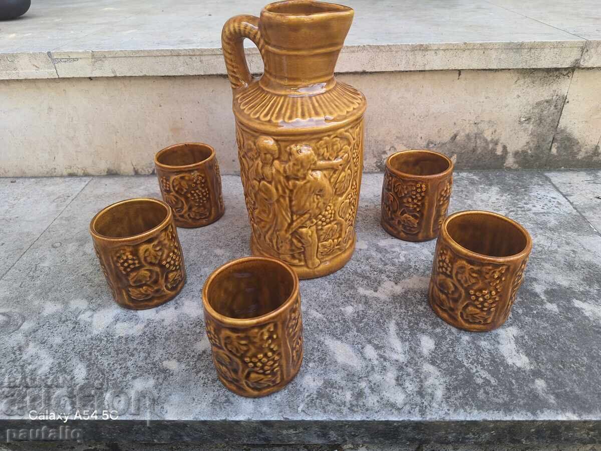 Κεραμικό σερβίτσιο με τιμή 10.00 BGN | € 5.11