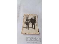 Φωτογραφία Σόφιας Δύο αξιωματικοί στη λεωφόρο Τσάρ Όσβομποντιτέλ