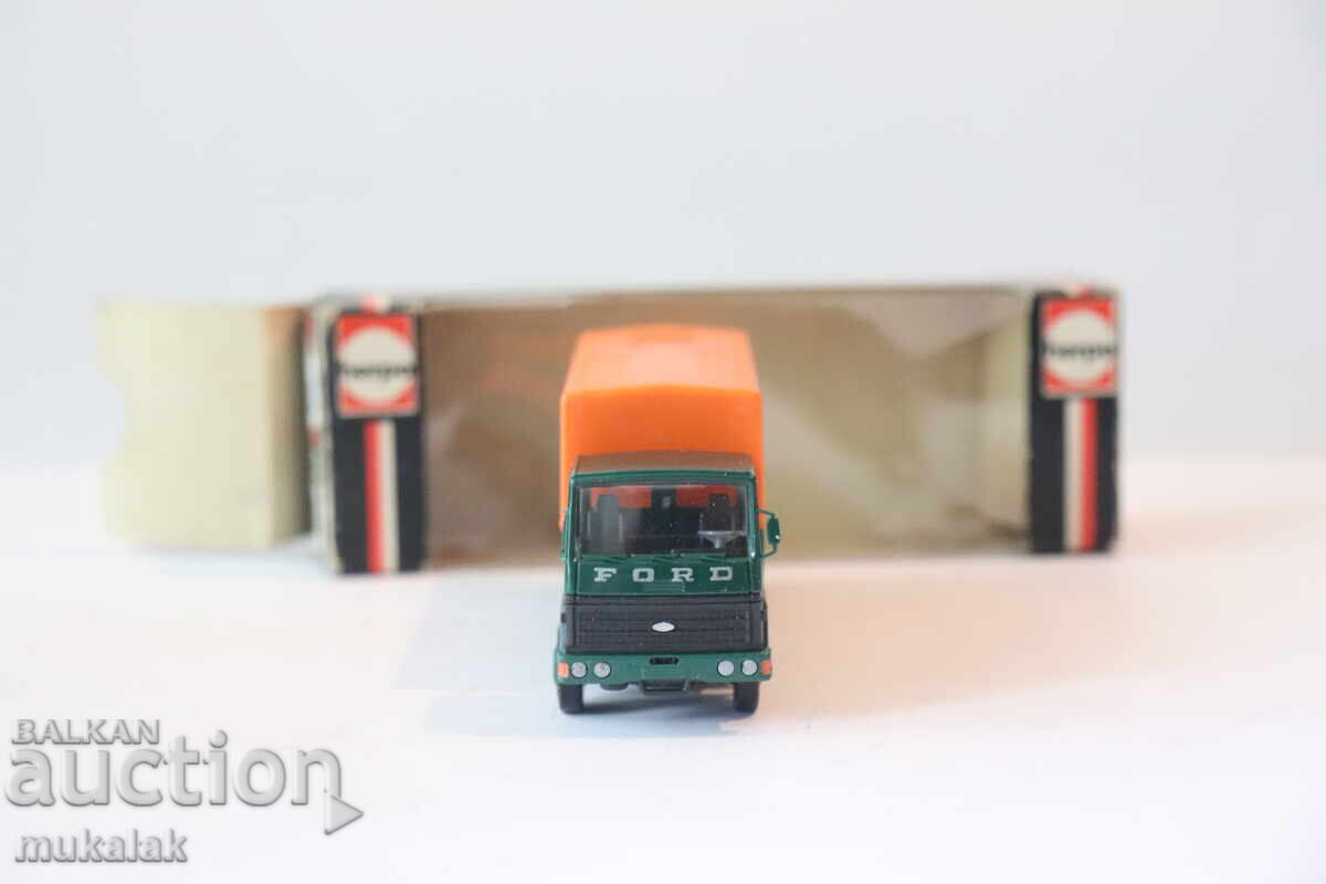 Delivery of HERPA H0 1/87 FORD TRUCK MODEL CAR