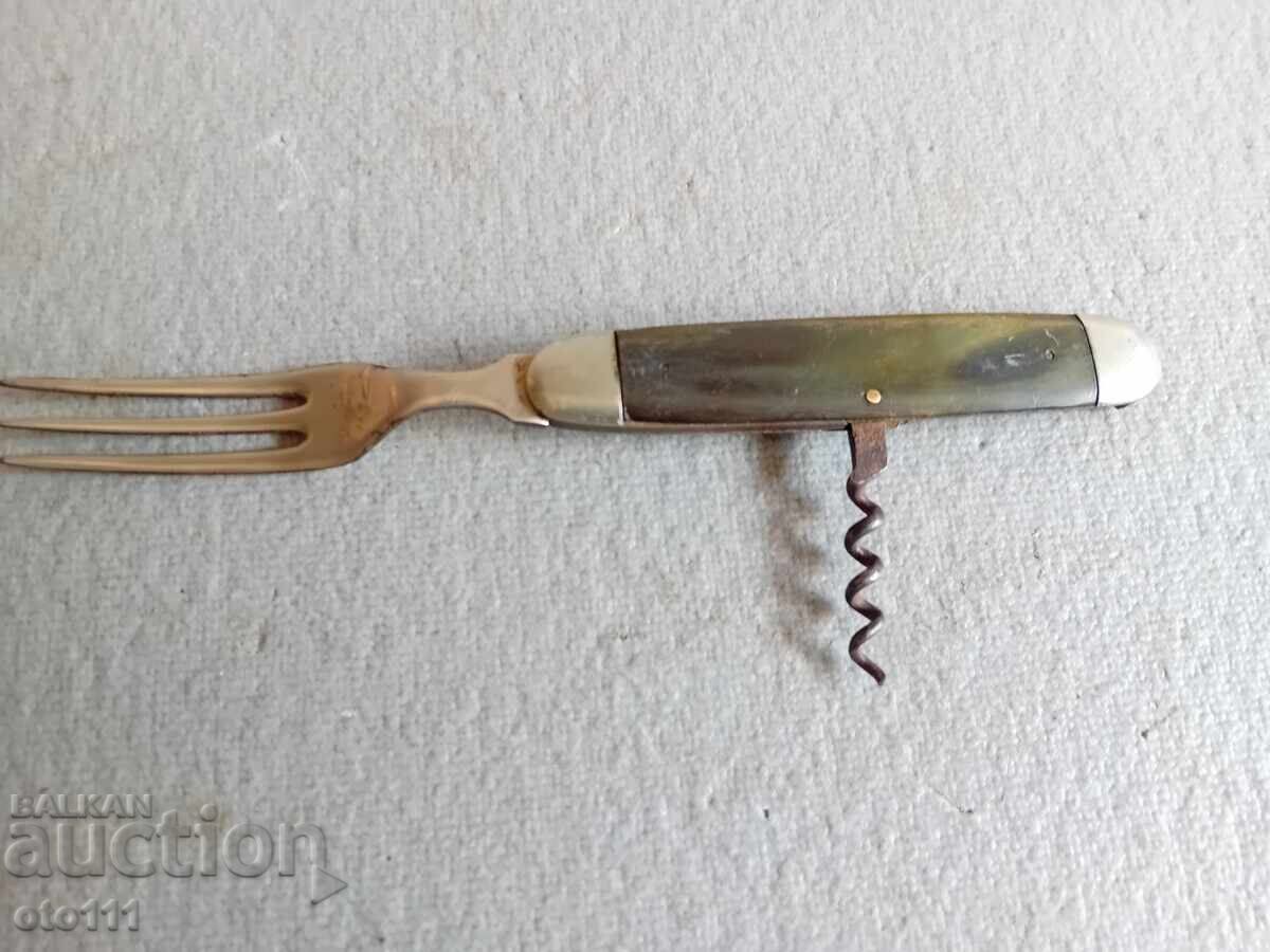 ΠΑΛΙΟ ΠΤΥΣΣΟΜΕΝΟ ΠΙΡΟΥΝΙ - ΚΕΡΑΣ ΜΠΟΥΒΑΛΙΟΥ με τιμή 30.00 BGN | € 15.34