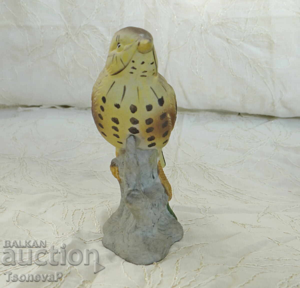 Statuetă de mierlă gulerată, Mistle Thrush cu preț 10.00 BGN | € 5.11 Statuetă de mierlă gulerată, Mistle Thrush cu preț 10.00 BGN | € 5.11