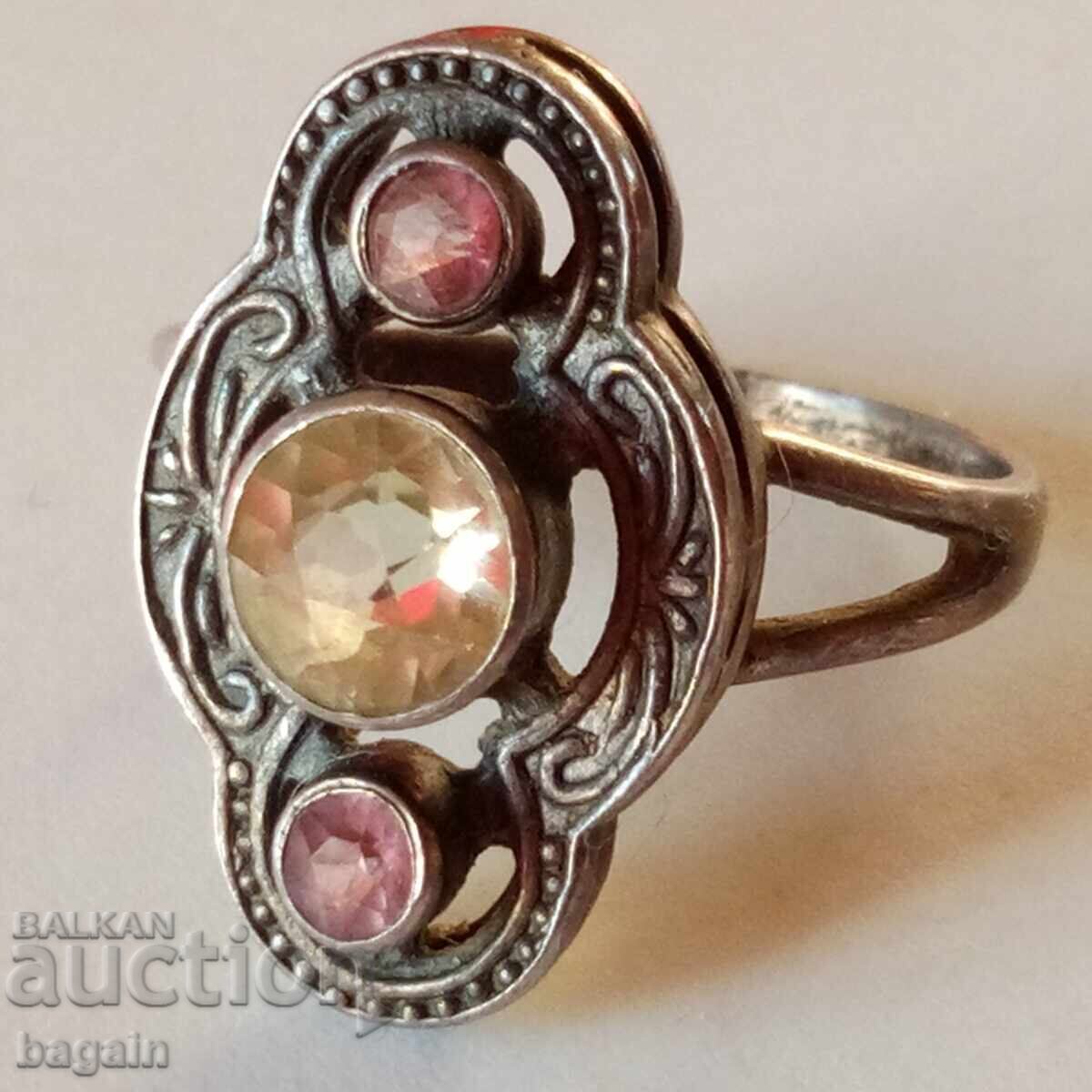 Δημοπρασία Ασημένιο δαχτυλίδι με πολύτιμους λίθους