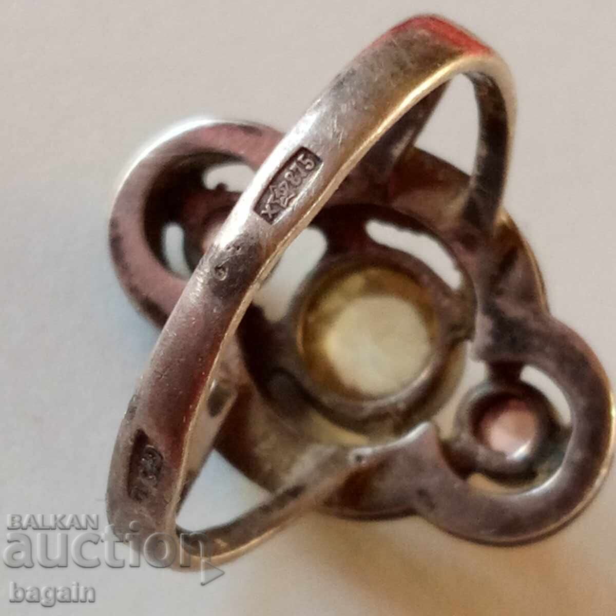 Παράδοση Ασημένιο δαχτυλίδι με πολύτιμους λίθους