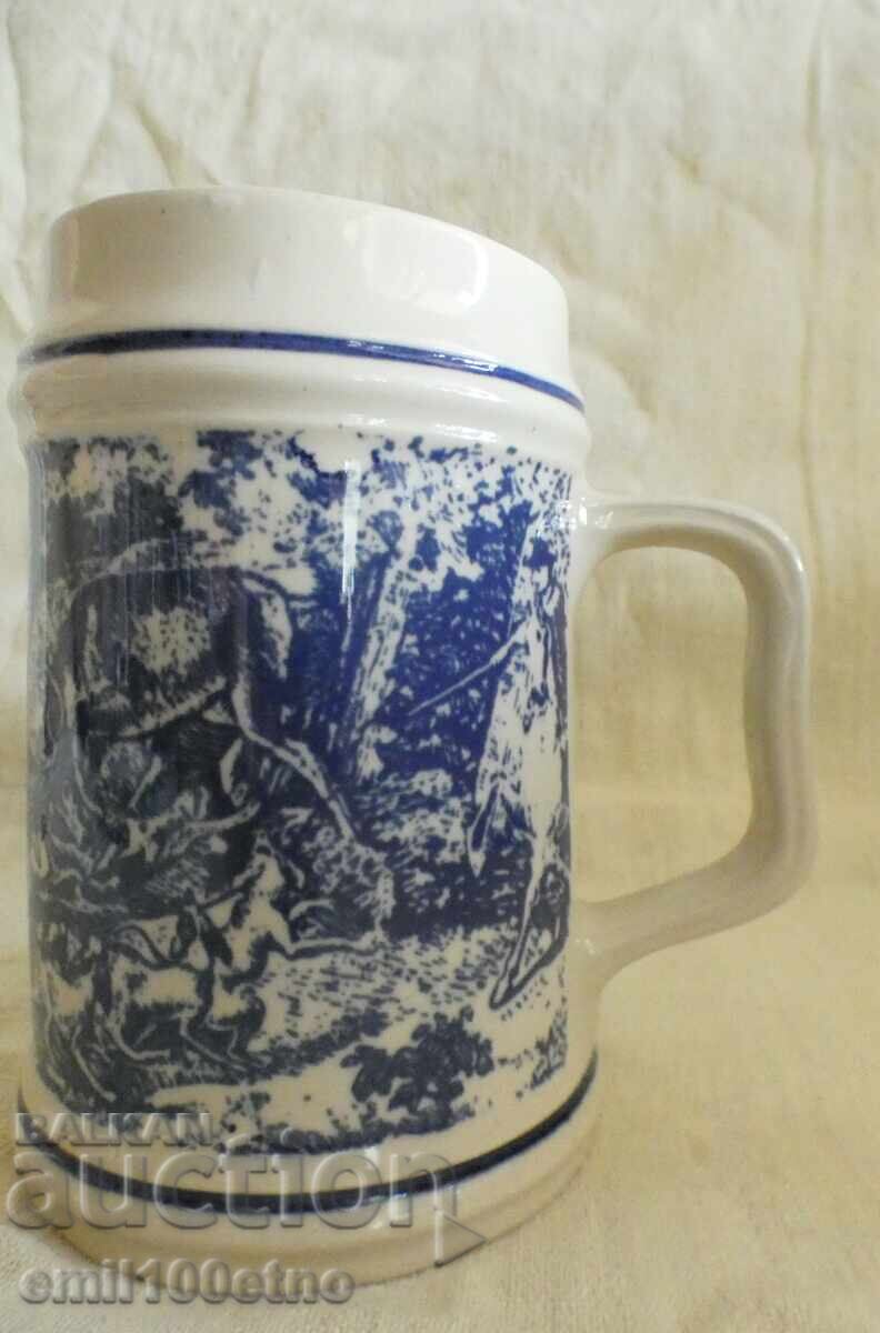 Half a hunting scene, old Bulgarian porcelain, Razvitie Kaleitsa with price 15.00 BGN | € 7.67