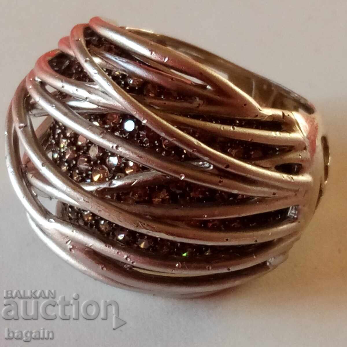 Inelul de argint al lui Mark. Inelul de argint al lui Mark.