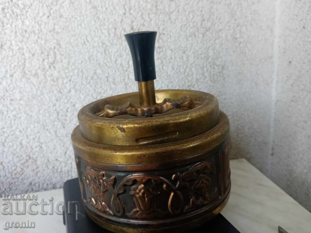 Стар бронзов пепелник съветски, с механизъм - 6 Стар бронзов пепелник съветски, с механизъм - 6