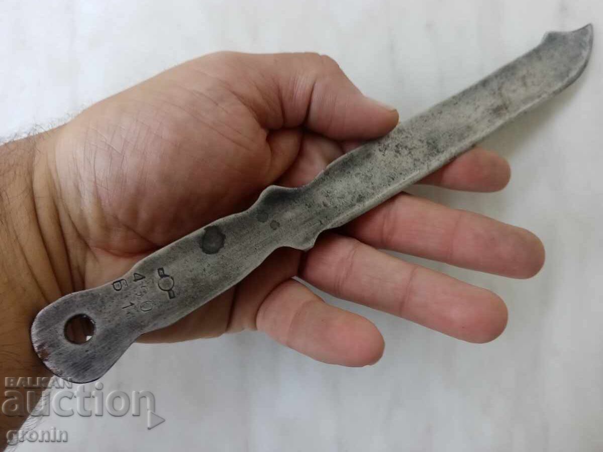 Стар руски нож, заготовка,маркировки с цена 38.00 лв. | € 19.43