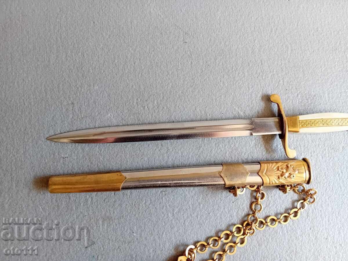 Παράδοση ΓΕΝΙΚΟΣ ΣΤΡΑΤΙΩΤΙΚΟΣ ΑΞΙΩΜΑΤΙΚΟΣ ΚΟΡΤΙΚΙ - BNA