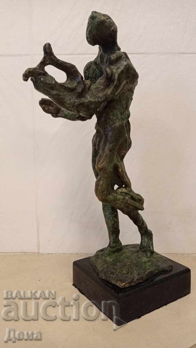 Sculptură din bronz de Krum Damyano cu preț 3300.00 BGN | € 1687.26