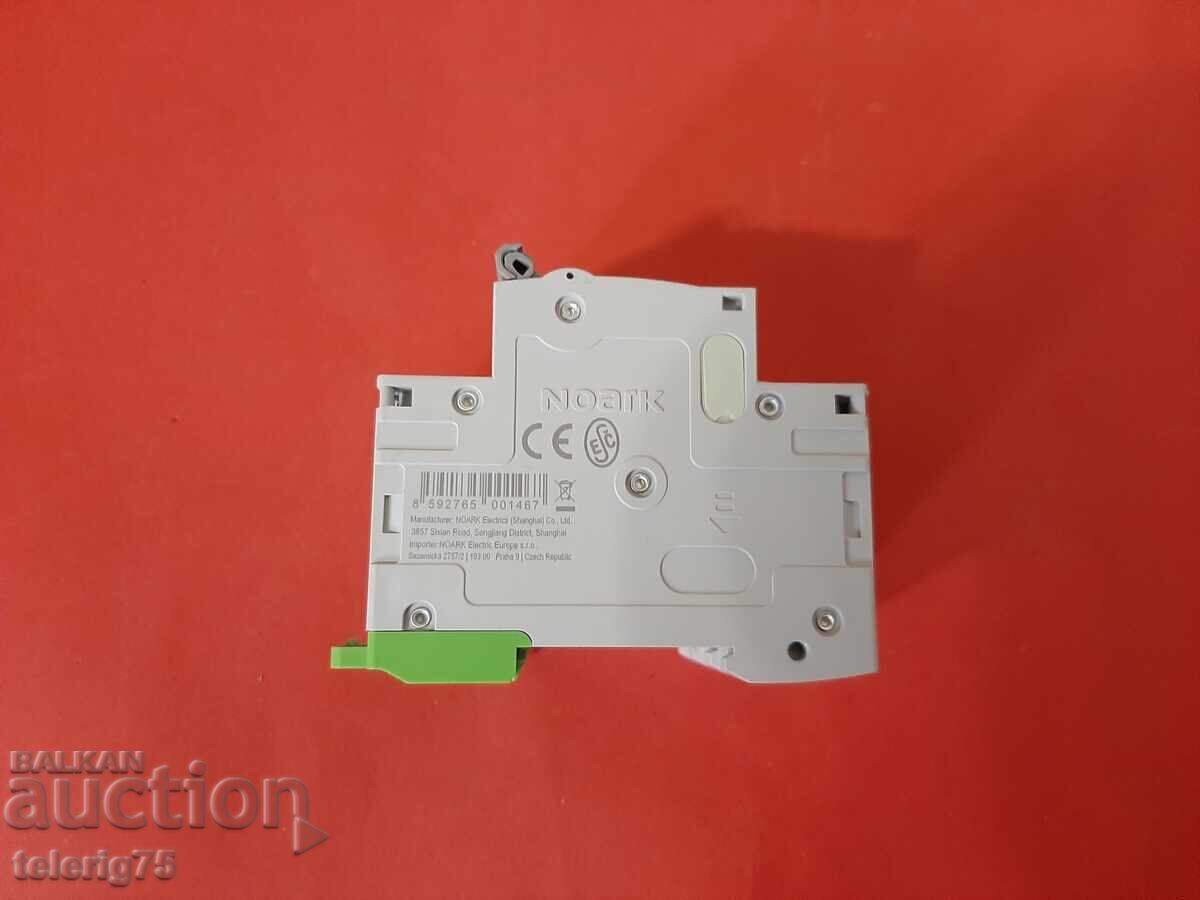 Τριφασικός Αυτόματος Διακόπτης NOARC Ex9BN,C25A-100145 με τιμή 20.00 BGN | € 10.23 Τριφασικός Αυτόματος Διακόπτης NOARC Ex9BN,C25A-100145 με τιμή 20.00 BGN | € 10.23