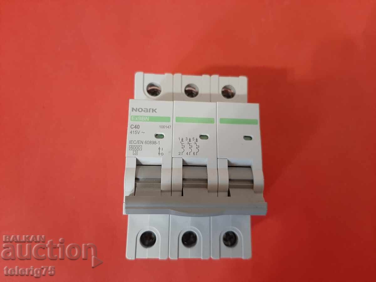 Întrerupător automat trifazat NOARK Ex9BN, C40, 40A - 100147