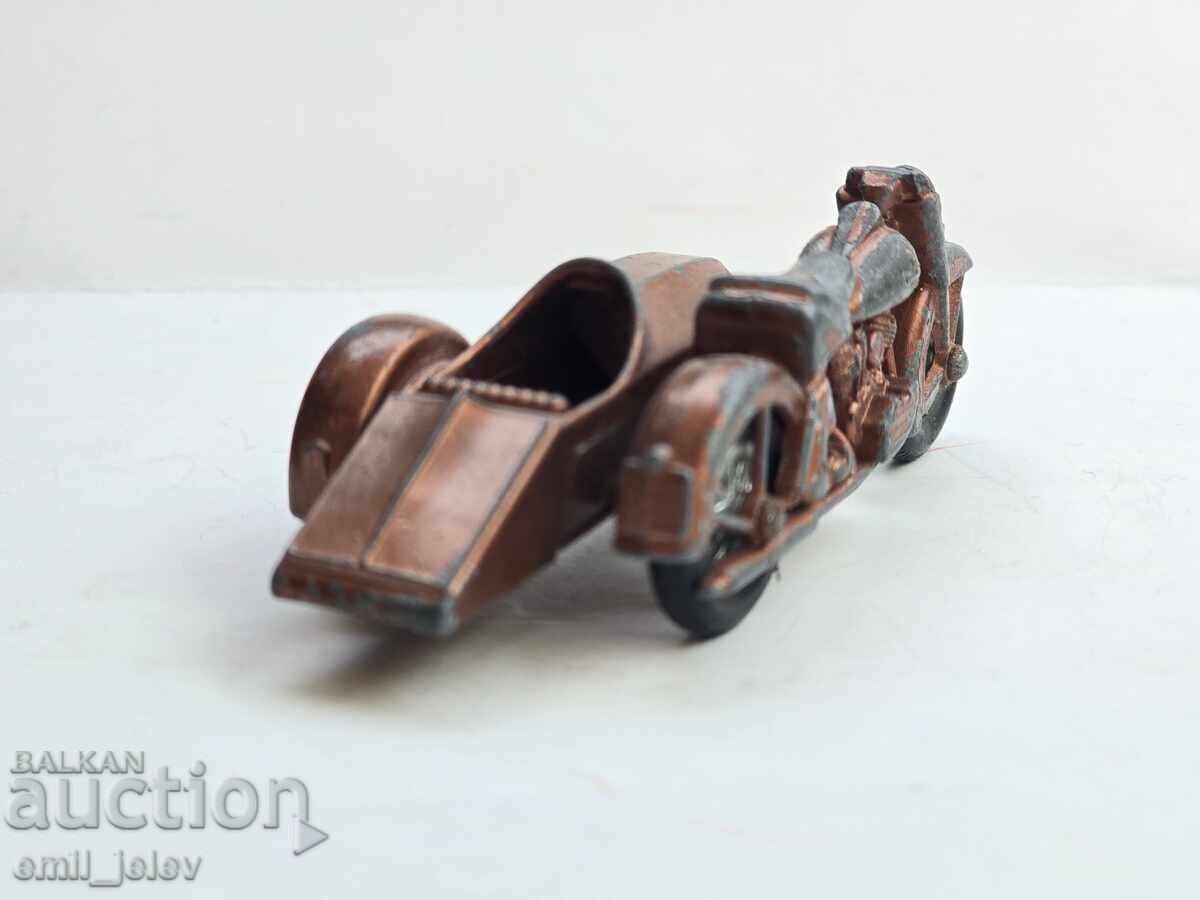 Livrarea LESNEY MATCHBOX - 66B Harley Davidson 1962-1966