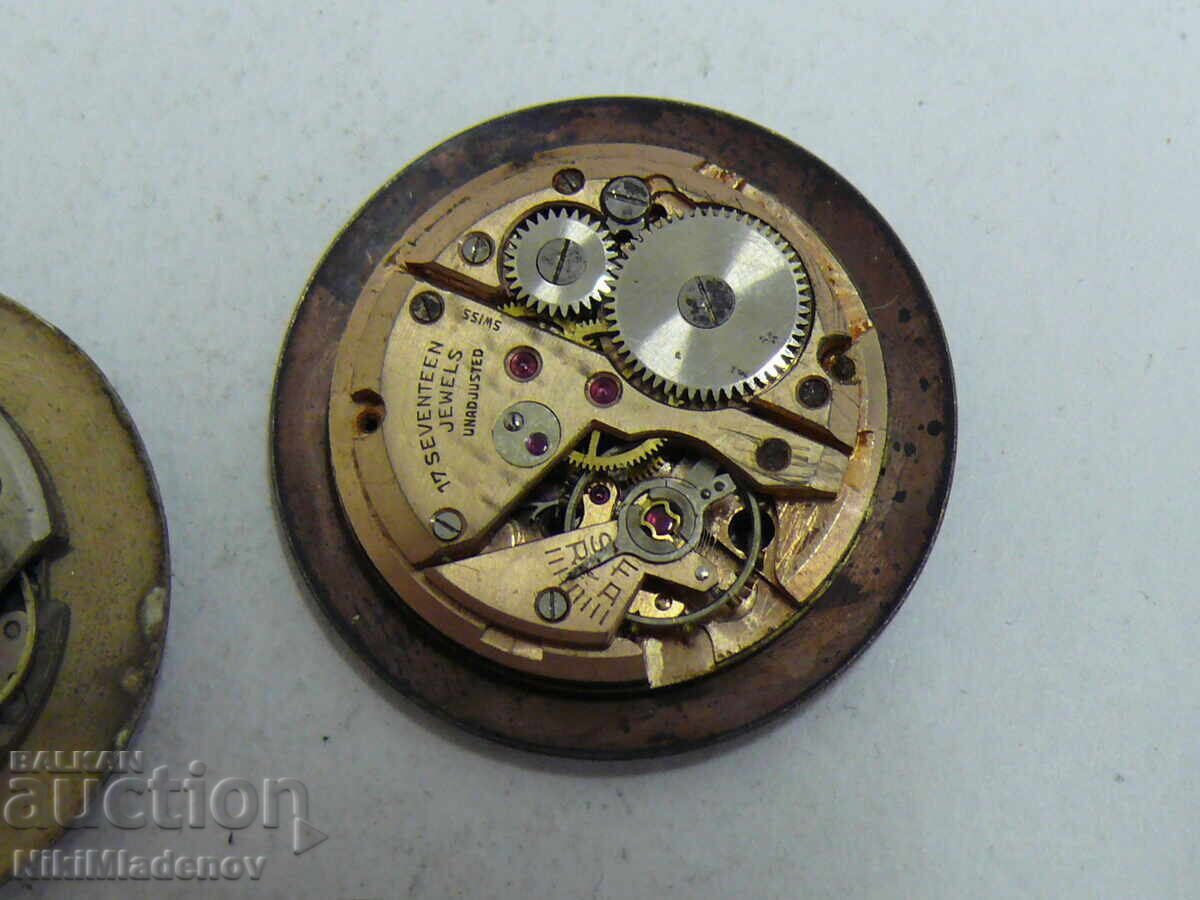 Lot of Swiss mechanisms, non-working - 5 Lot of Swiss mechanisms, non-working - 5